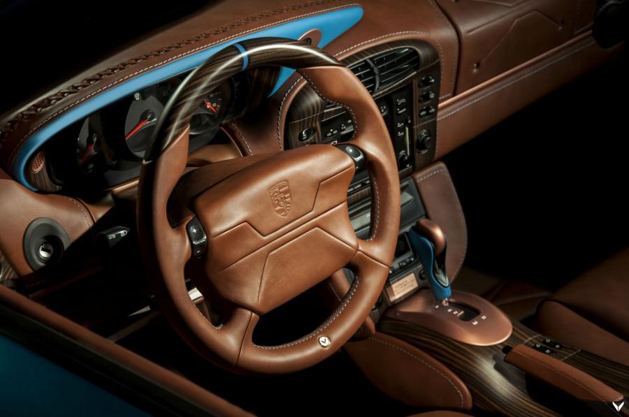 Панель приборов Porsche 911 Carrera Cabriolet by Vilner 2020 года  (фото 16 из 21)